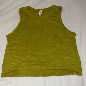 Lululemon green swiftly tech crop top size 6